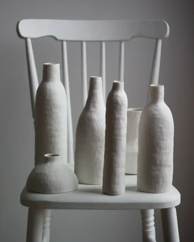 Porcelain piece with vibrant ceramic stain in teal