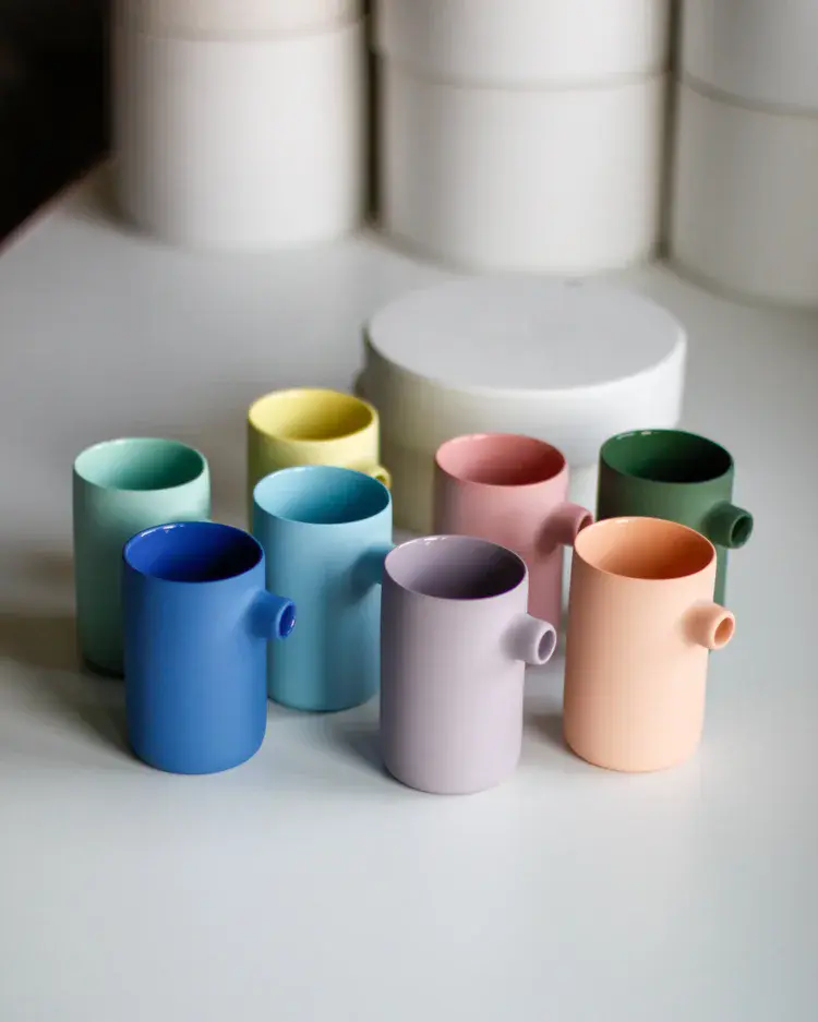 Seagull jug viewed from above showing wide opening